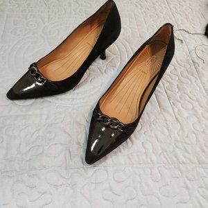 Circa Joan and David black pumps